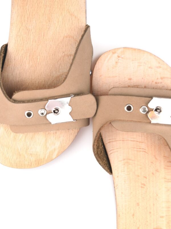 Trianisia Clogs - Image 4
