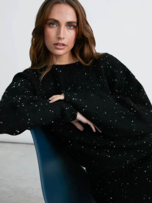 Womens Sweater In Black - Image 4