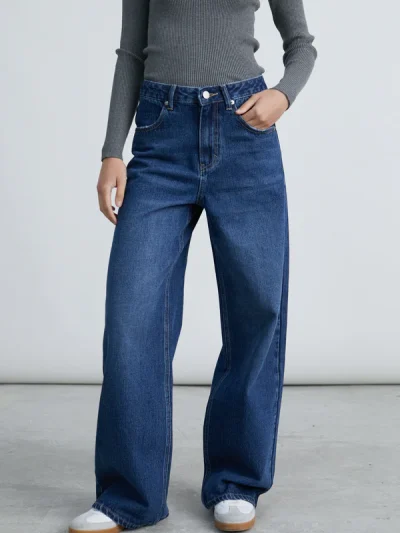 Womens Cotton-Blend Jeans