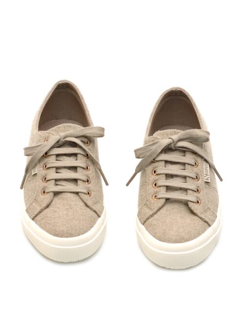 γυναικεία παπούτσια με μάλλινη υφή από την superga