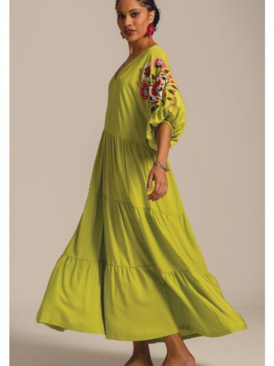 γυναικείο μακρύ φόρεμα από την peace and chaos , camelia long dress