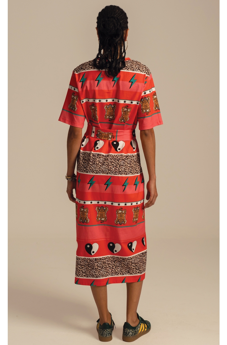 γυναικείο μακό φόρεμα με σχέδια από την peace and chaos, equinox long dress