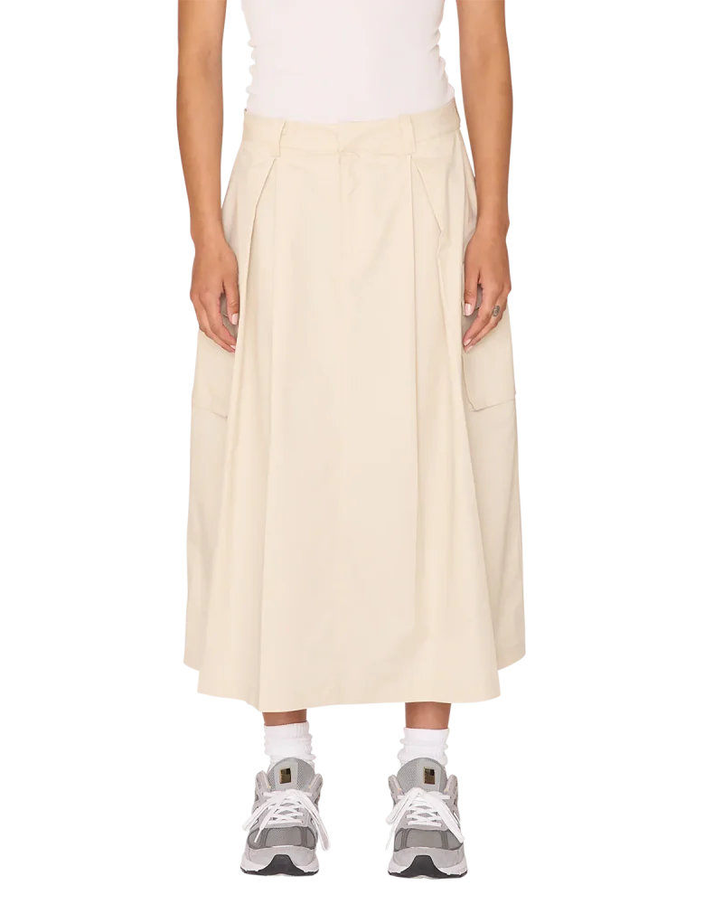 γυναικεία cargo φούστα σε μπεζ χρώμα από την obey, surface cargo skirt