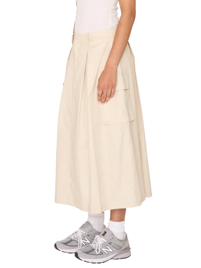 γυναικεία cargo φούστα σε μπεζ χρώμα από την obey, surface cargo skirt