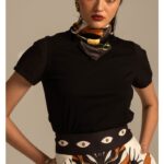 γυναικεία μπλούζα σε μαύρο χρώμα από την peace and chaos, tulip top black