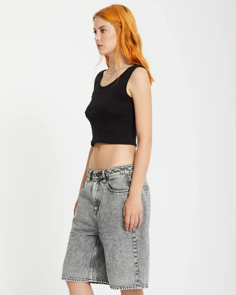 γυναικεία φαρδιά τζιν βερμούδα από την volcom, beeggy denim short