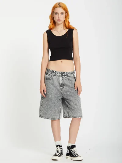 γυναικεία φαρδιά τζιν βερμούδα από την volcom, beeggy denim short