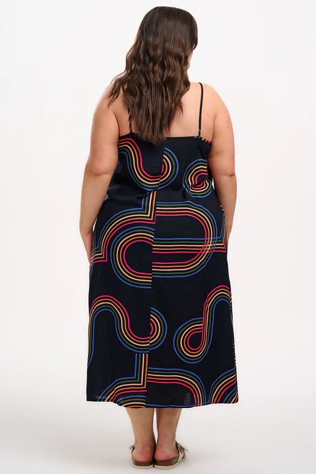 γυναικείο φόρεμα με ραντάκι από την sugarhill, gretchen midi sundress