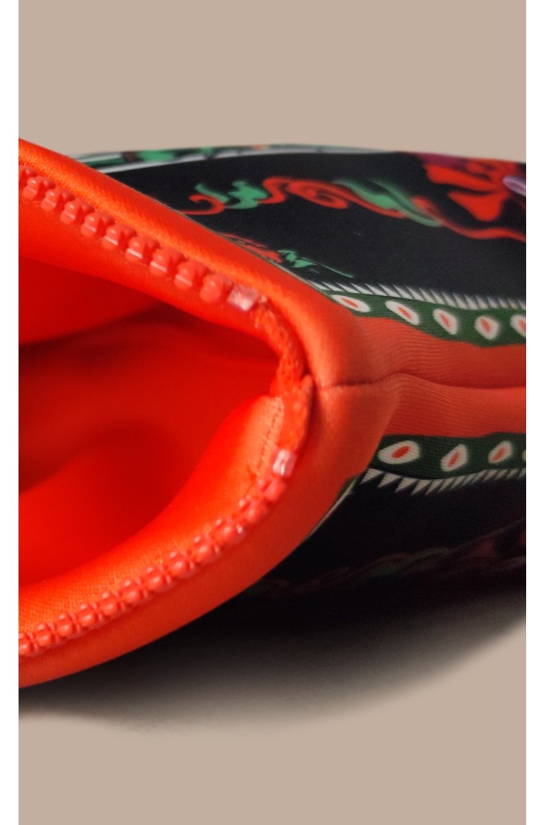 γυναικείο τσαντάκι χειρός από την peace and chaos, kindred pouch