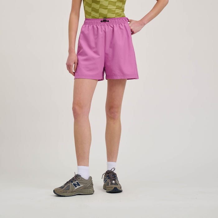 γυναικεία βερμούδα σε ροζ χρώμα από την santa cruz, venice swimshorts