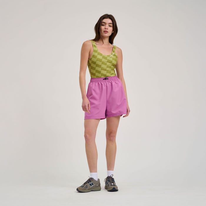 γυναικεία βερμούδα σε ροζ χρώμα από την santa cruz, venice swimshorts