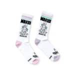 κάλτσες σε σχέδια από την we ride local σε άσπρο φόντο, roamers socks