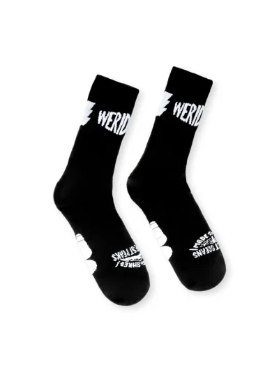 κάλτσες σε μαύρο χρώμα από την we ride local, rowdy black socks
