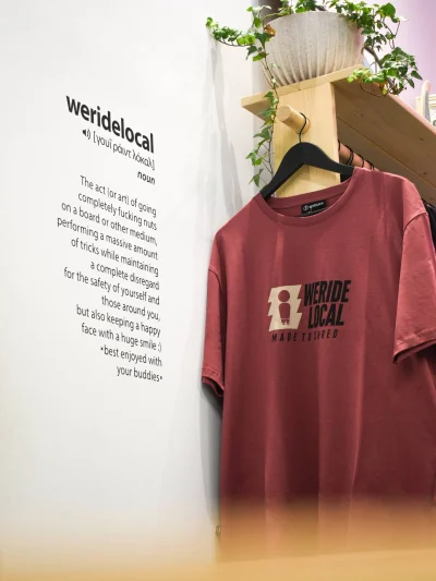 ανδρική κοντομάνικη μπλούζα από την we ride local, thunder pale t-shirt