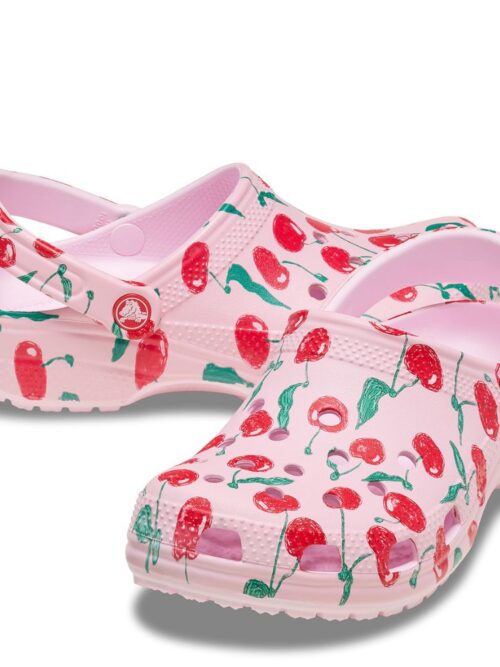 σαμπό σε ροζ χρώμα με σχέδιο κεράσια από την crocs, classic fresh fruits clog cherry