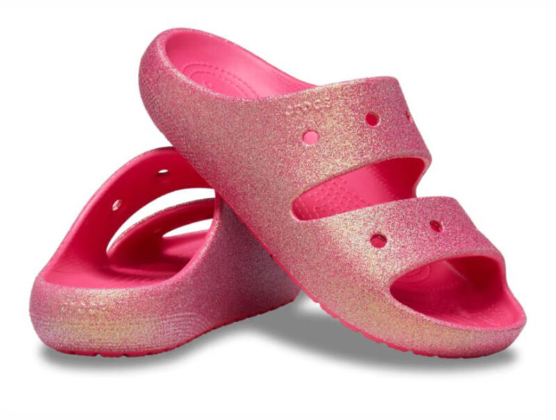 παντόφλες με γκλίτερ από την crocs, classic iridescent glitter sandals