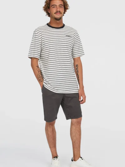 ανδρική βερμούδα σε γκρι χρώμα από την o'neill, essentials chino shorts