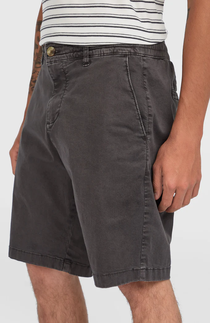 ανδρική βερμούδα σε γκρι χρώμα από την o'neill, essentials chino shorts