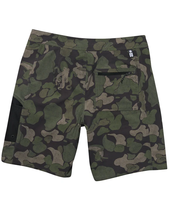 ανδρικό μαγιό σε πράσινα χρώματα από την salty crew, flagship boatshort