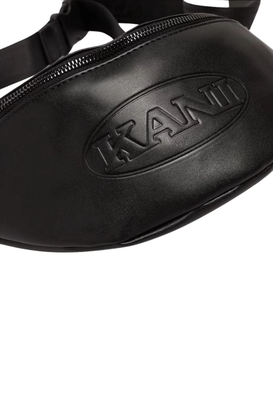 τσαντάκι δερμάτινο μαύρο από την Karl kani, crossbody bag retro black