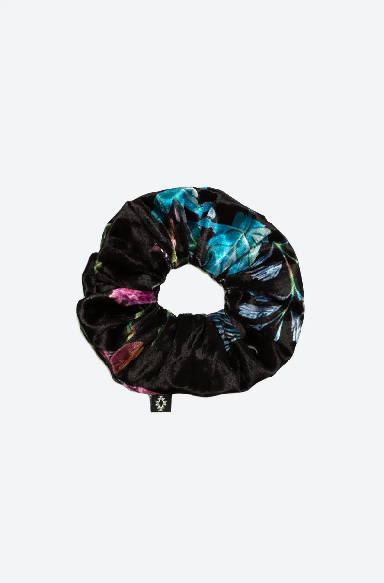 γυναικείο λαστιχάκι από βελούδο της Peace and chaos, azelea scrunchie