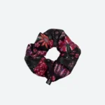γυναικείο λαστιχάκι με ιδιαίτερο print από peace and chaos, bloom scrunchie