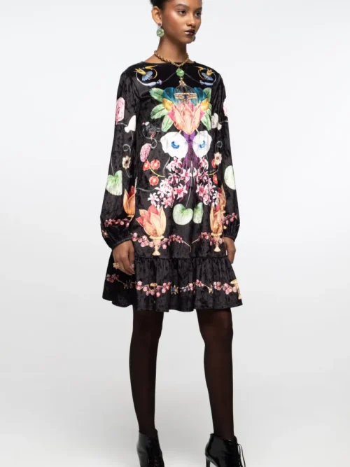 γυναικείο κοντό βελούδινο φόρεμα με διάφορα σχέδια από την peace and chaos, primrose dress