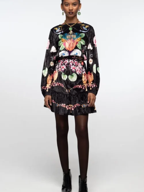 γυναικείο κοντό βελούδινο φόρεμα με διάφορα σχέδια από την peace and chaos, primrose dress