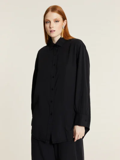 γυναικείο μαύρο πουκάμισο από την pepaloves, camisa larga tencel negra