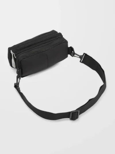 τσαντάκι μέσης σε μαύρο χρώμα από την volcom, take a hike waist bag