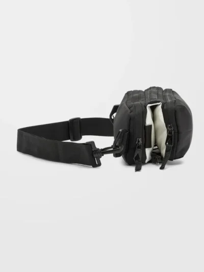τσαντάκι μέσης σε μαύρο χρώμα από την volcom, take a hike waist bag