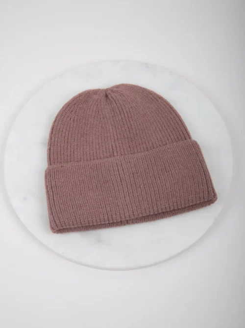 σκούφος σε καφέ χρώμα από την 24colours, brown beanie
