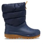 παιδικά μποτάκια σε μπλε χρώμα από την crocs, classic neo puff boot k