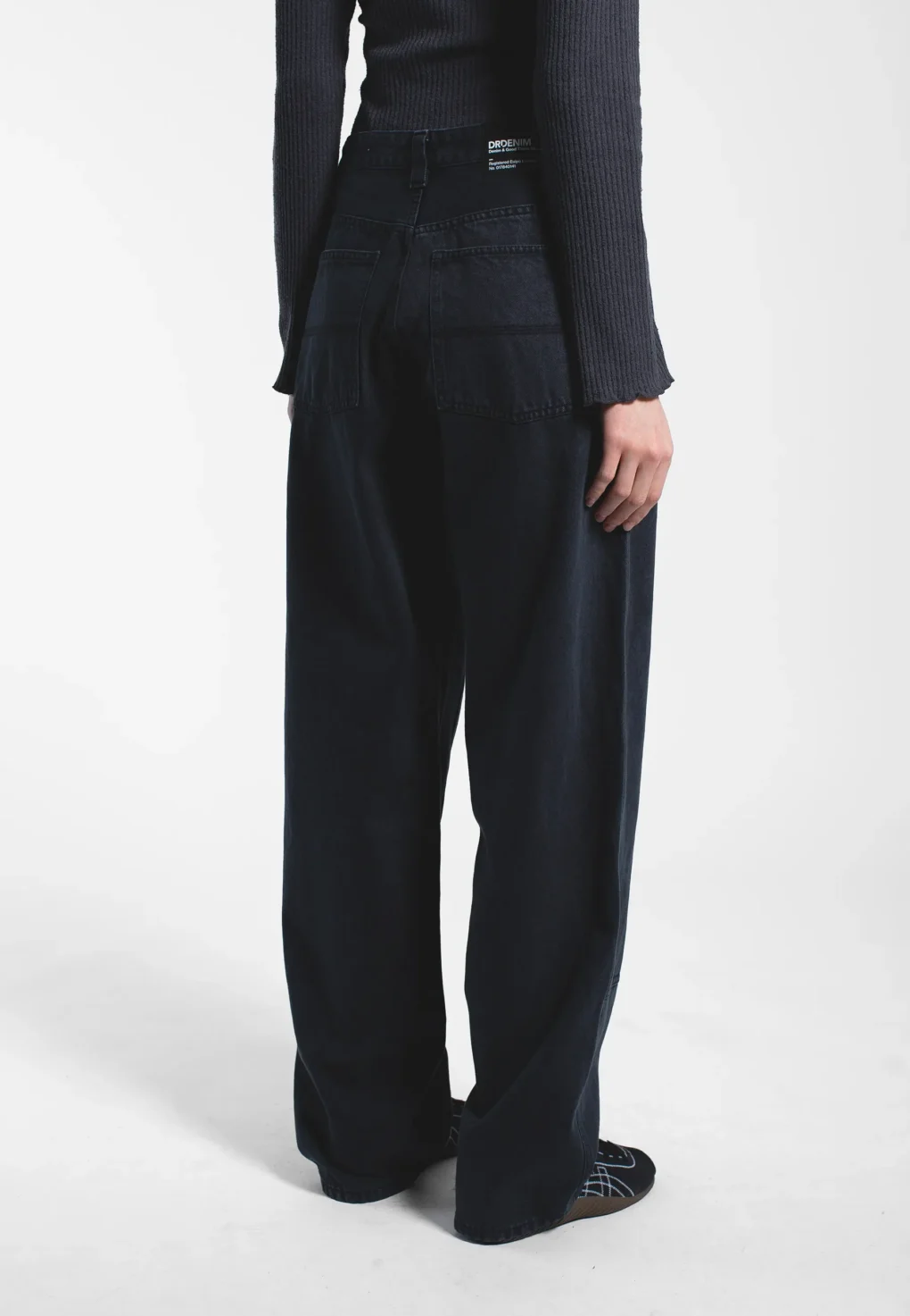 γυναικείο τζιν παντελόνι σε μαύρο χρώμα από την dr denim, jena double knee dark grey pants