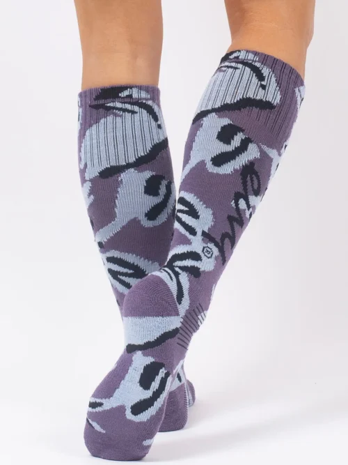 γυναικείες ισοθερμικές κάλτσες σε μωβ χρώμα από την eivy, cheerleader wool socks