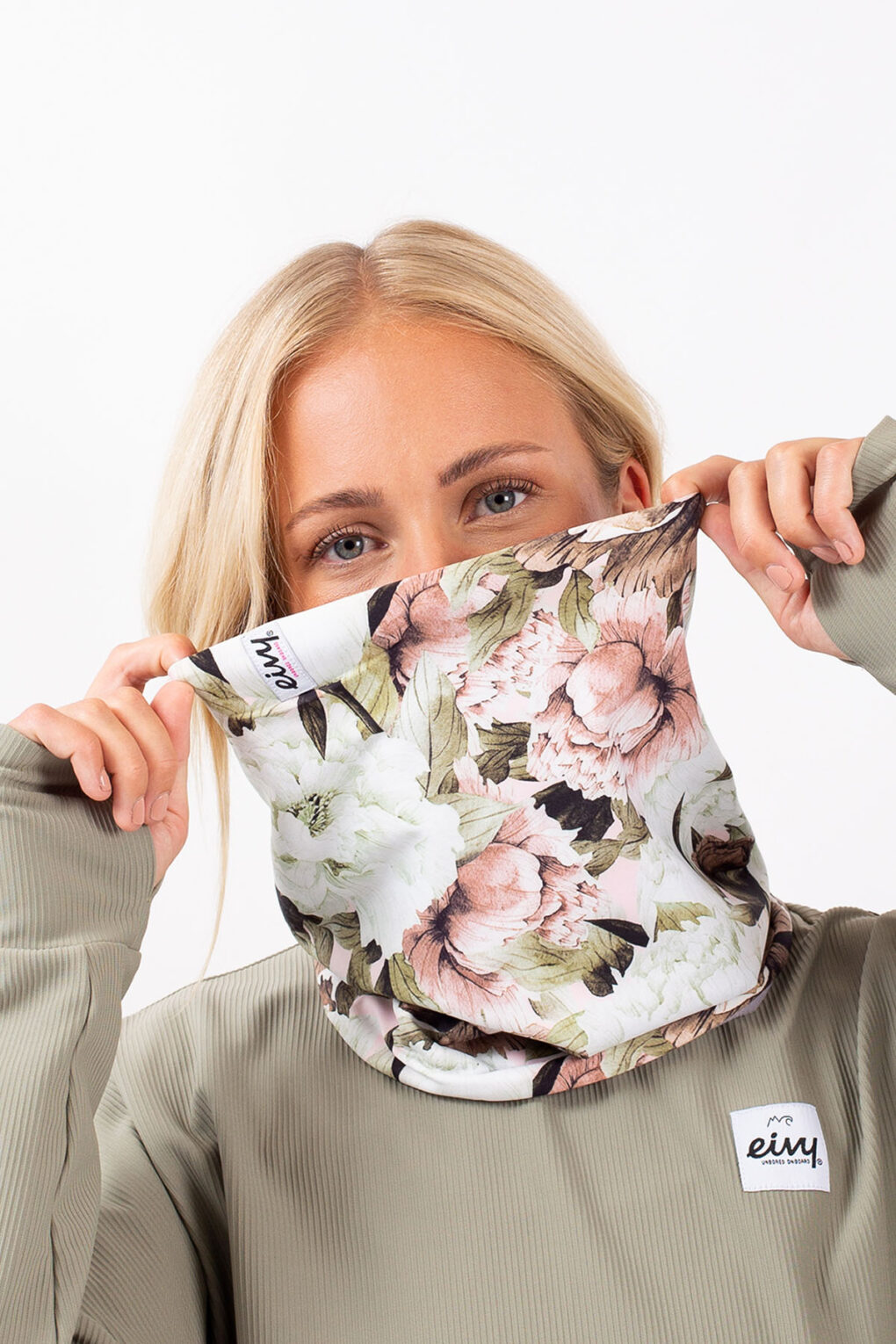 γυναικείο κασκόλ με λουλούδια από την eivy, colder neckwarmer