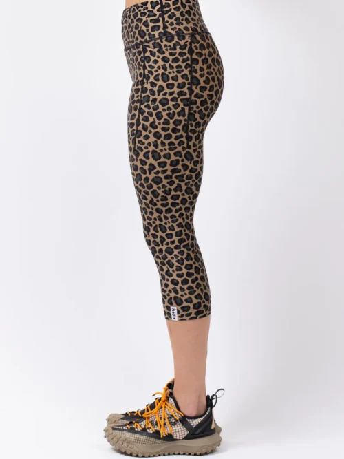 γυναικείο κολάν 3/4 με λεοπάρ σχέδιο από την eivy, pocket tights 3/4