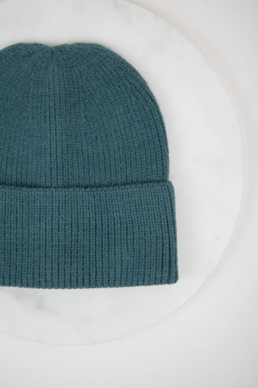 σκούφος σε πράσινο χρώμα από την 24colours, green beanie