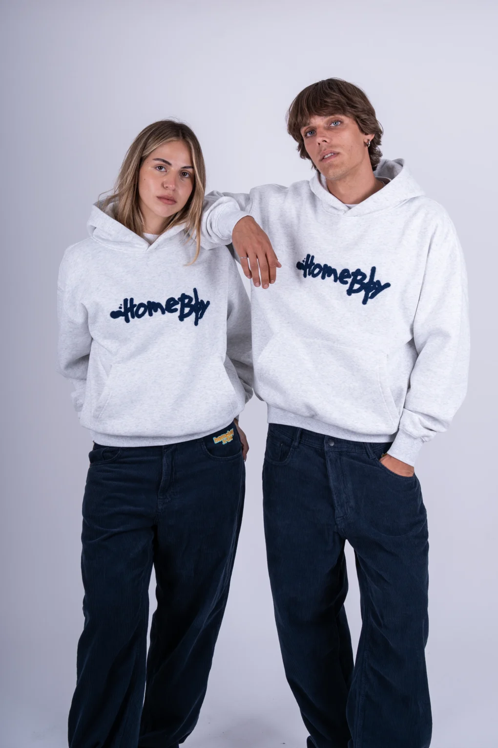 φούτερ σε γκρι χρώμα με επιγραφή στο μπροστινό μέρος από την homeboy, pencil chenille hoodie grey