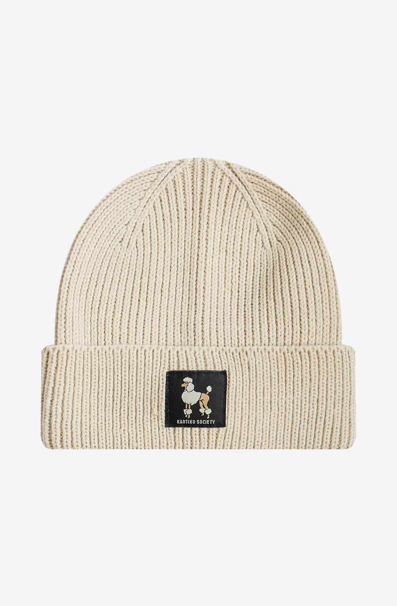 σκούφος σε μπεζ χρώμα από την kaotiko, poodle beanie