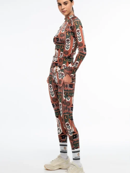 γυναικείο κολάν με τσέπες και διάφορα σχέδια από την peace and chaos, mystic bloom sports leggings with pockets