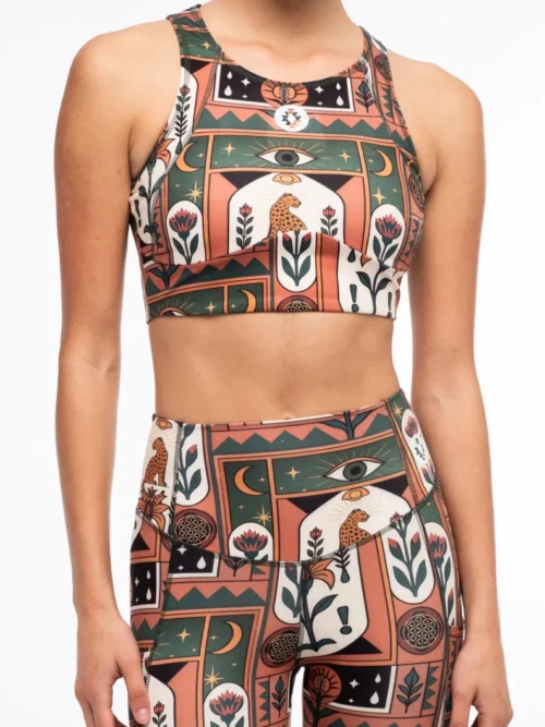 γυναικείο αθλητικό μπουστάκι με διάφορα σχέδια από την peace and chaos, mystic bloom sports top