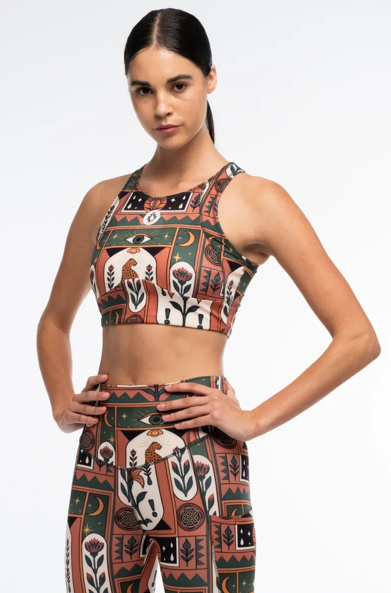 γυναικείο αθλητικό μπουστάκι με διάφορα σχέδια από την peace and chaos, mystic bloom sports top