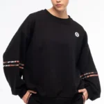 γυναικείο φούτερ σε μαύρο χρώμα από την peace and chaos, panther sweatshirt