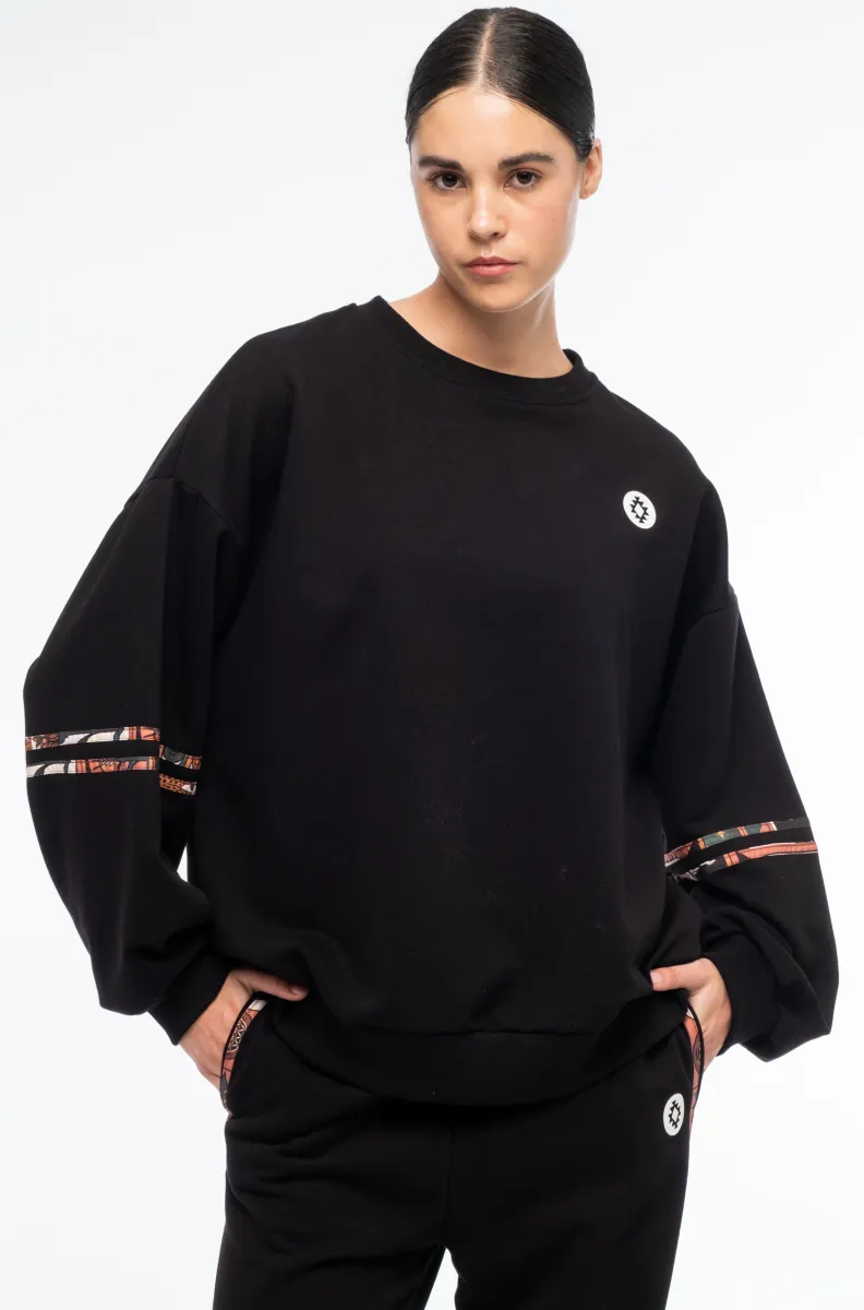 γυναικείο φούτερ σε μαύρο χρώμα από την peace and chaos, panther sweatshirt