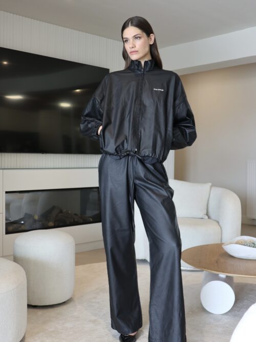 γυναικείο δερμάτινο σετ σε μαύρο χρώμα από την inna manoli, black leather set