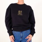 γυναικείο μαύρο φούτερ με επιγραφή στο μπροστινό μέρος από την salt and pepper, ruby black