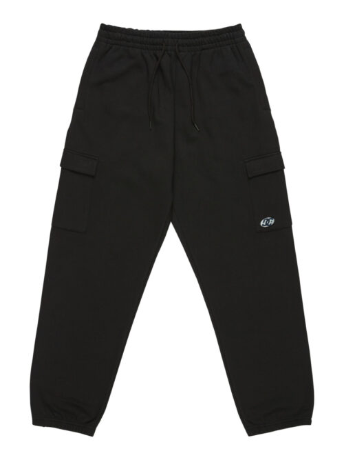 ανδρική φόρμα παντελόνι σε μαύρο χρώμα και με τσέπες από την dc shoes, carry on joggers