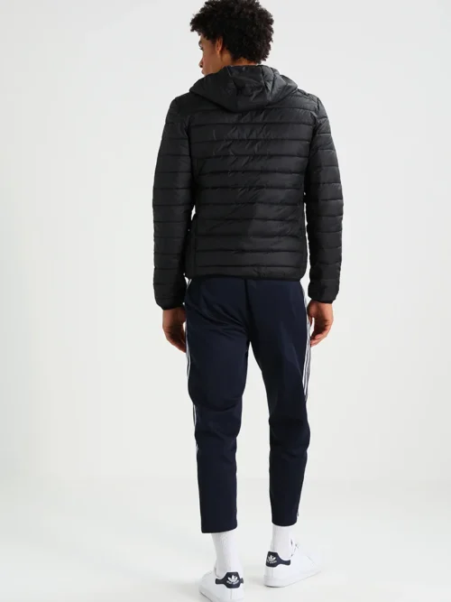ανδρικό μπουφάν σε μαύρο χρώμα από την ellesse, lombardy padded jacket