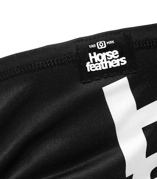 λαιμός σε μαύρο χρώμα από την horsefeathers, neck warmer logo